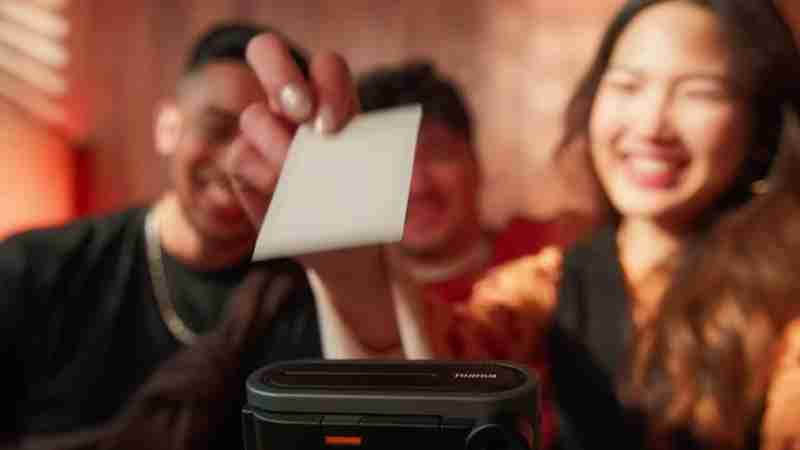instax mini 41™ Tutorial Video/FUJIFILM, Video Screenshot, tags: fujifilm und für - Youtube
